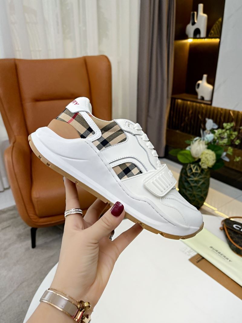 Burberry Low Shoes